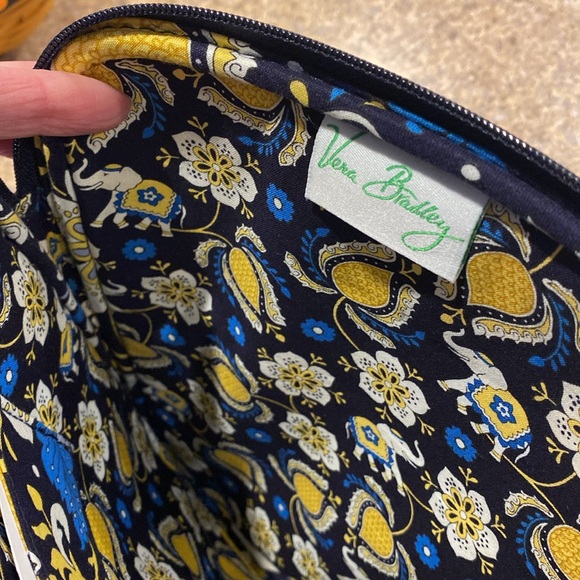 Vera Bradley Tablet Zip Quilted Case Ellie Blue Floral Elephant Pattern - Picture 14 of 17